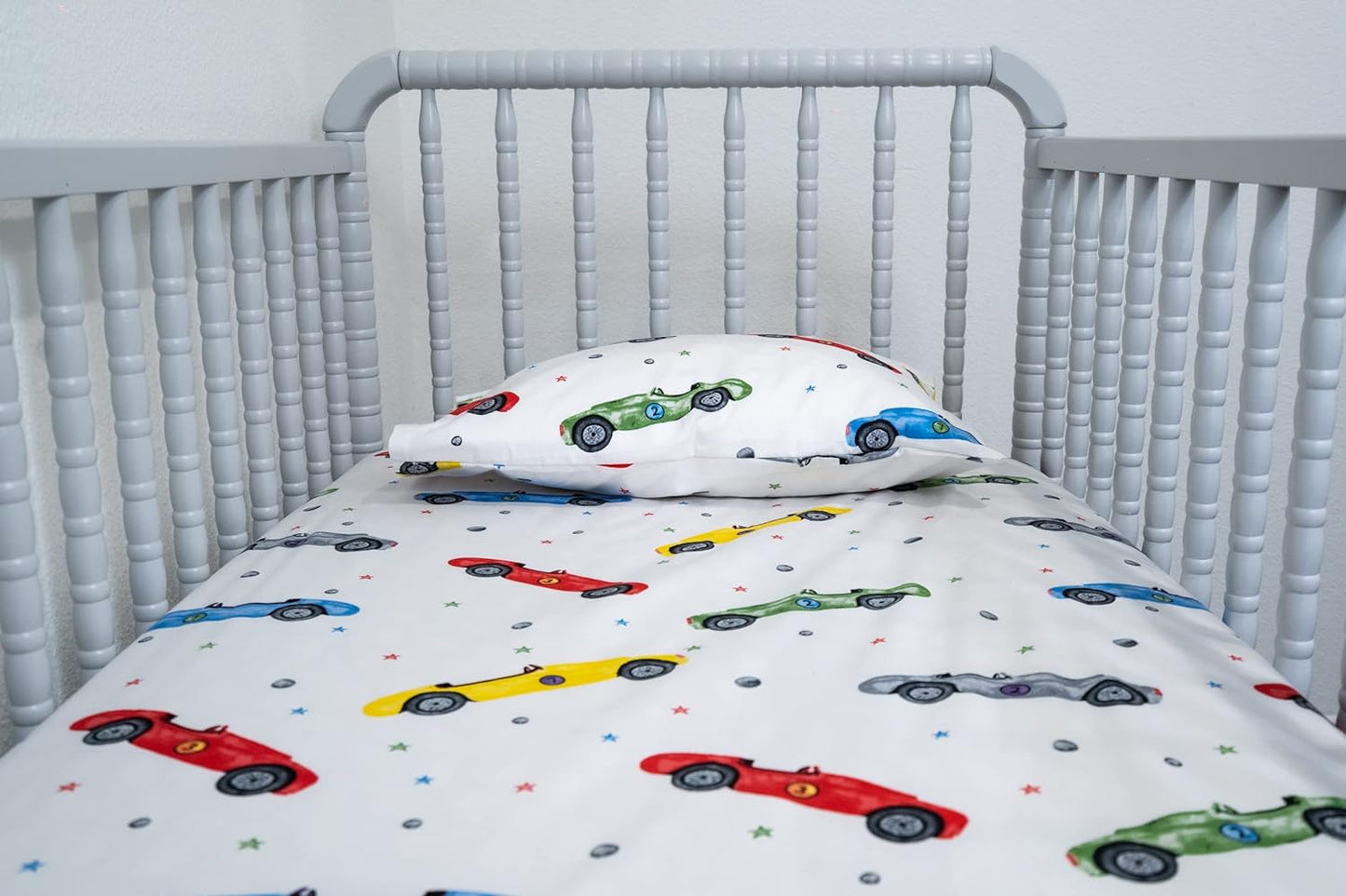 Crib/Toddler Sheet with Cars Pattern